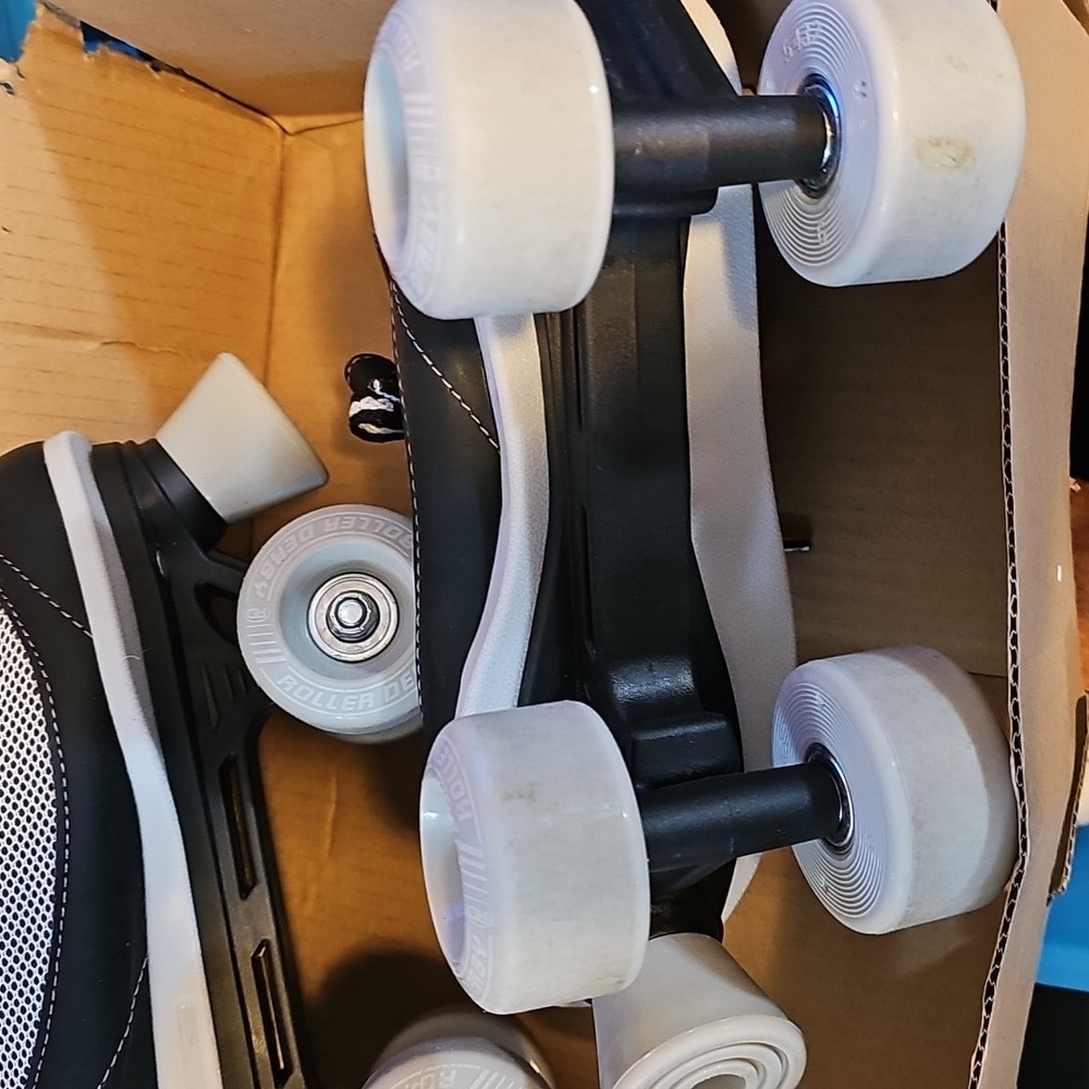 Roller DERBY Boys SKATES - Picture 2 of 5